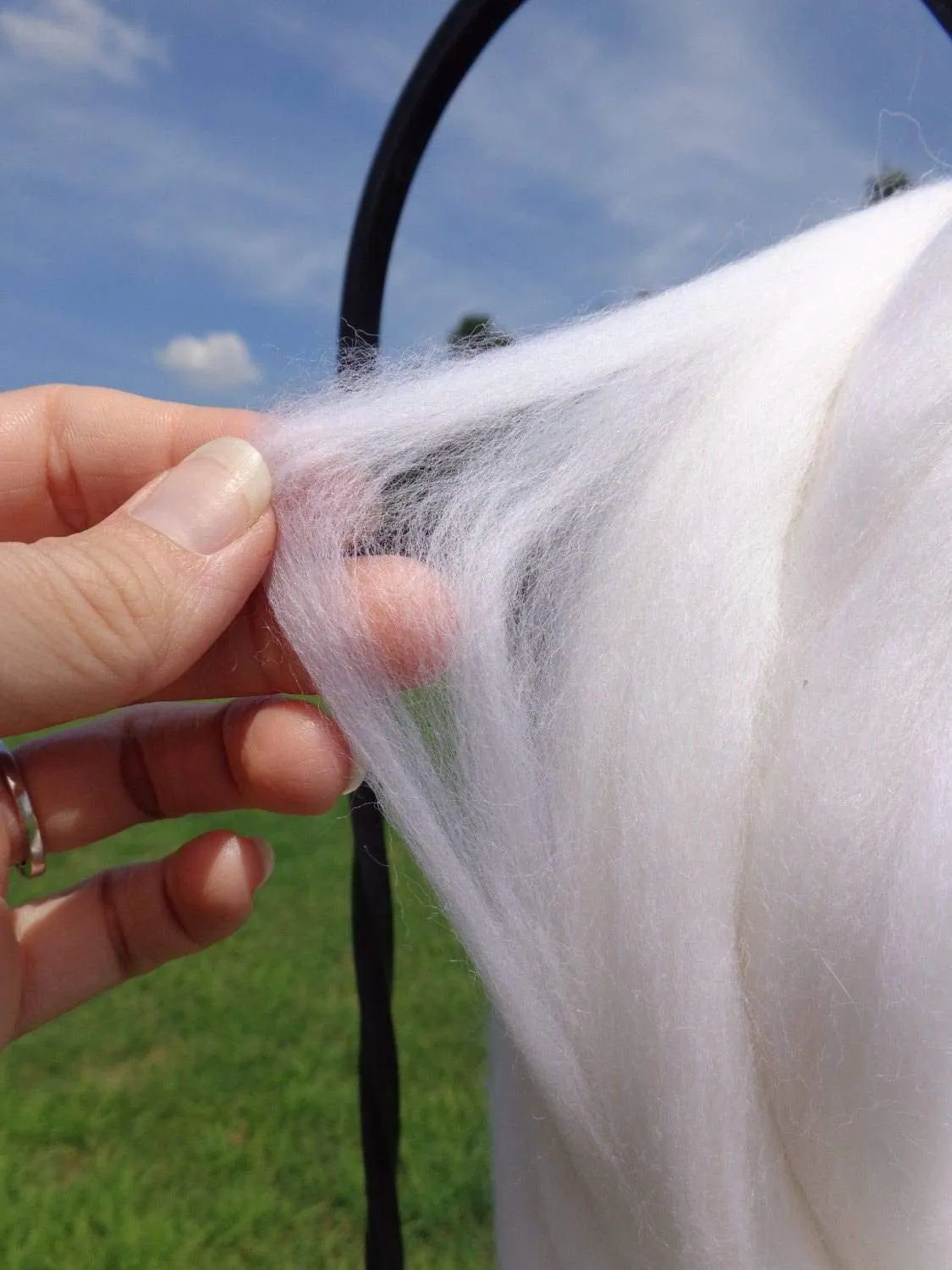 Diamond Bright White Merino Wool Roving