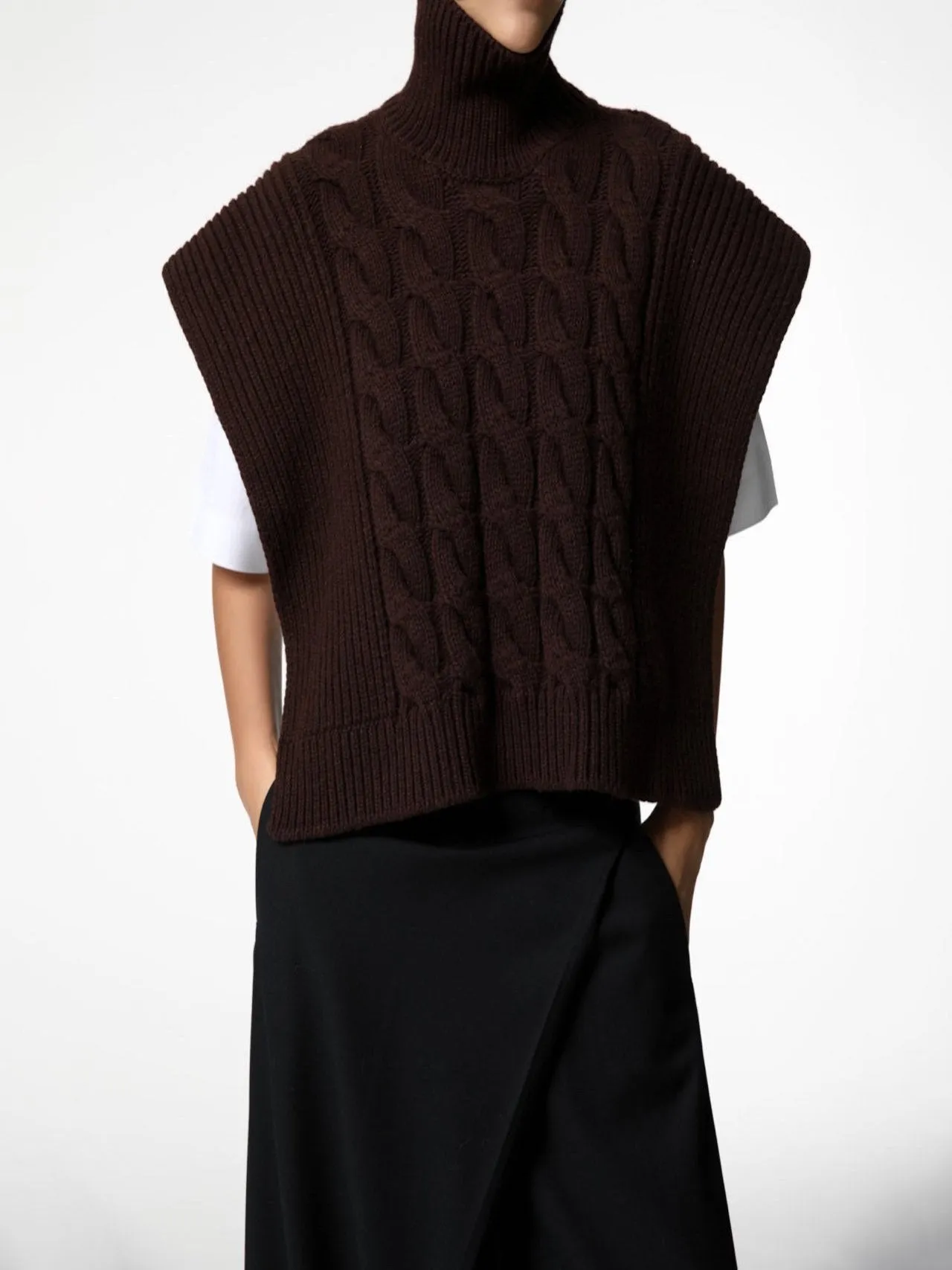 TWISTED CHUNKY TURTLENECK