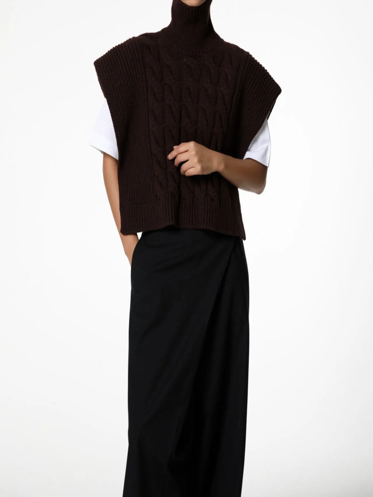 TWISTED CHUNKY TURTLENECK